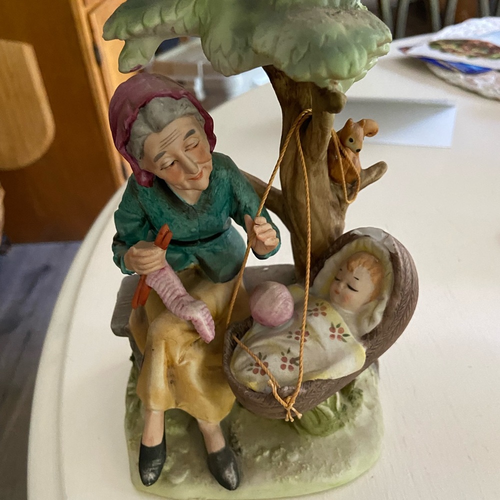 Figurine